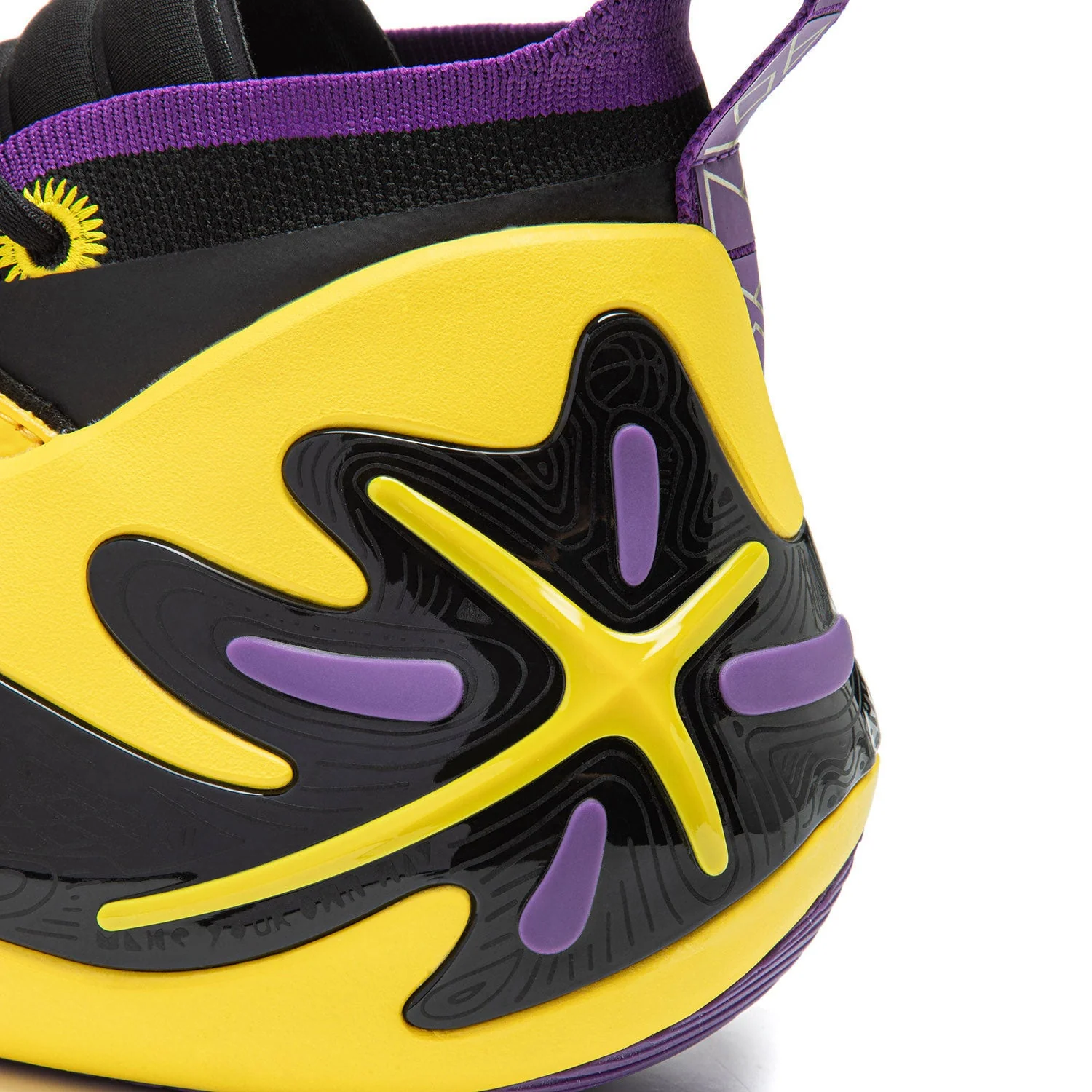 Way of Wade 11 "Gold & Violett" - Image 10